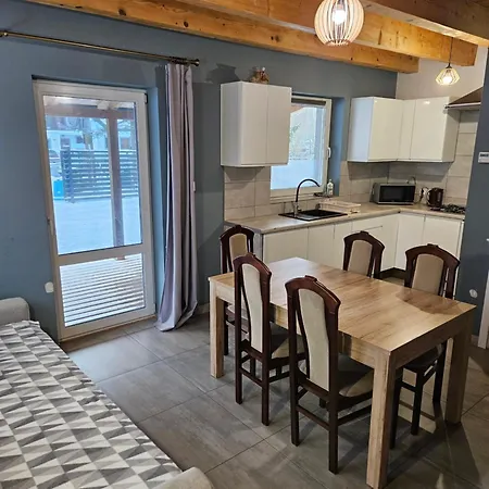 Bobrowe Zacisze 2 3*