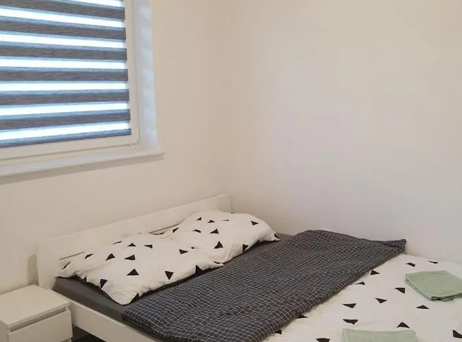 Bobrowe Zacisze 2 3*